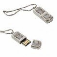 /album/fotogaleria-regalos-exclusivos/pen-drive-ungaro-jpg1/